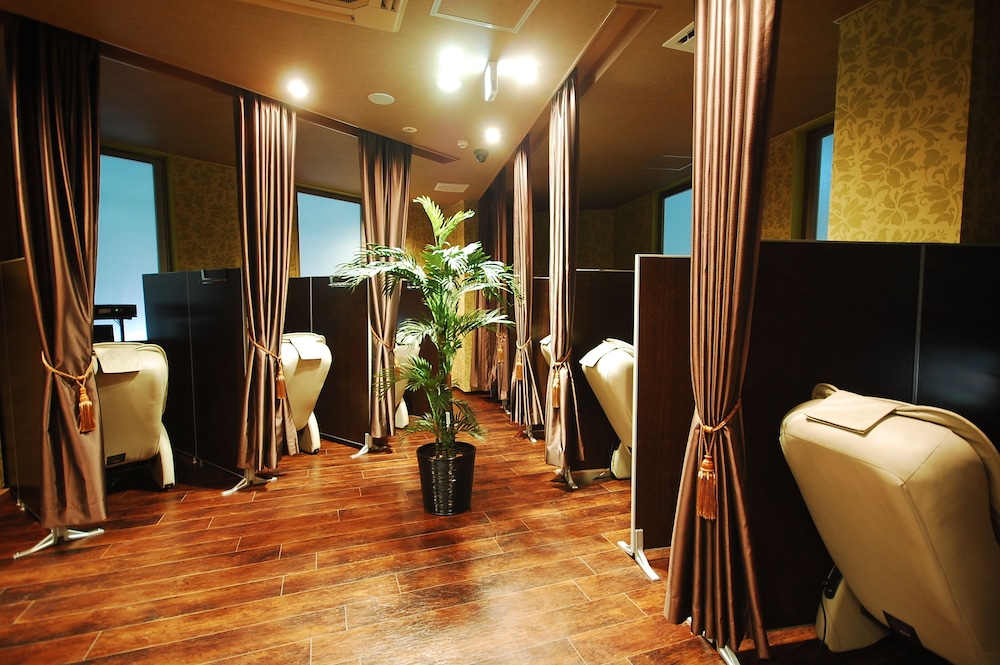 Capsule Hotel Anshin Oyado Shinbashi 38/50