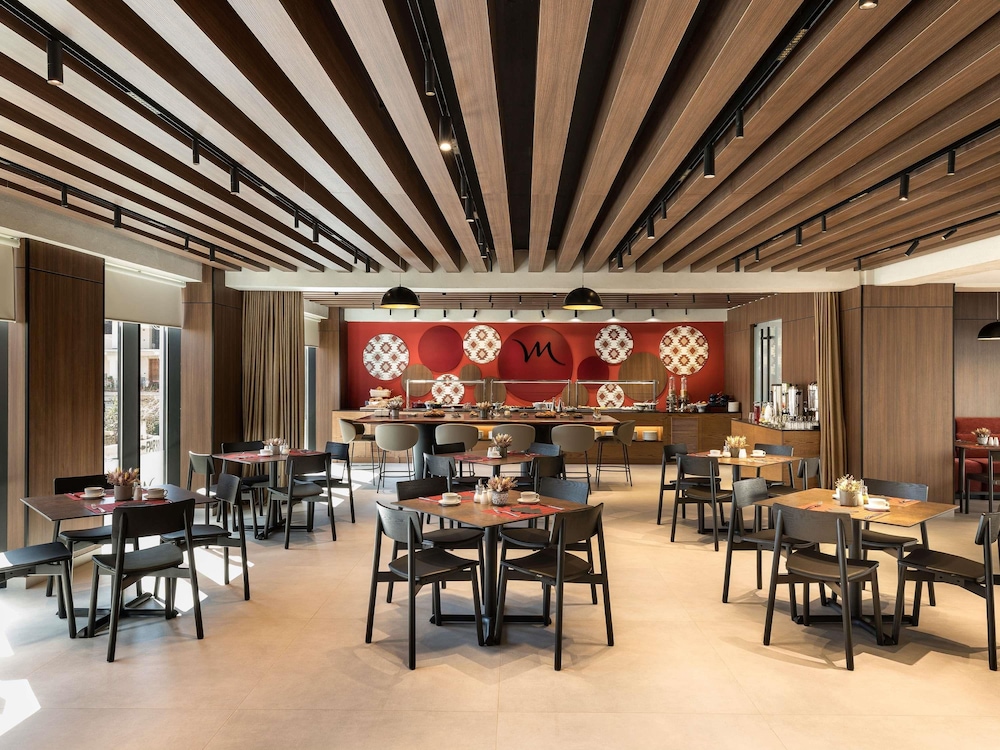 Mercure Tirana 57/73