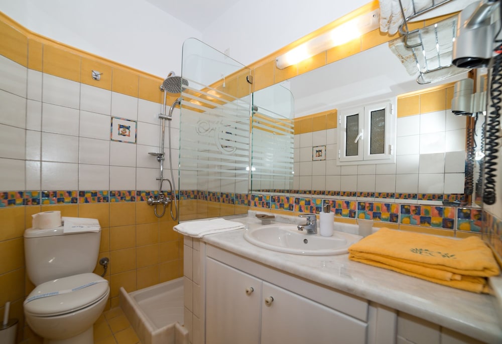 Andreolas Luxury Suites 23/72