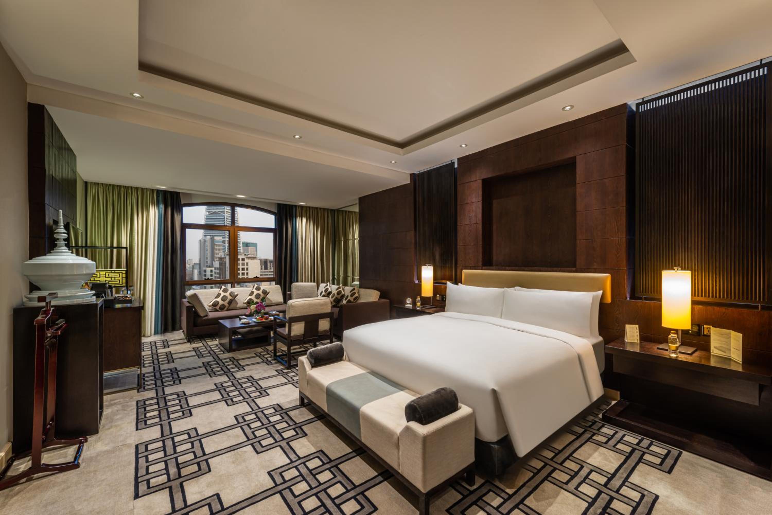 Spa, Suite, King Bed