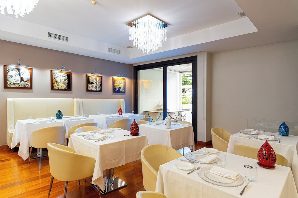 Paradiso Relais Hotel 75/92