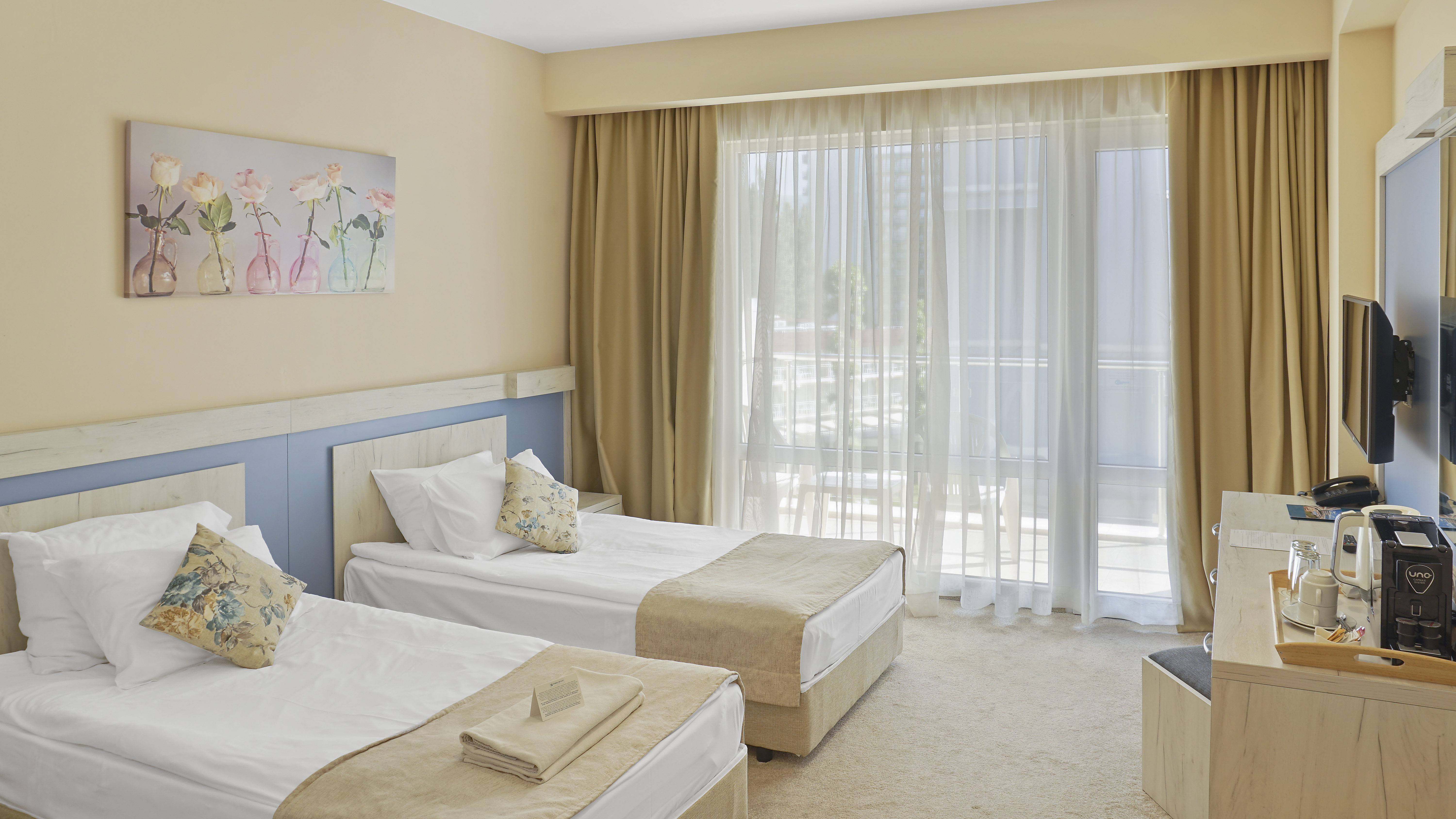 DIT Evrika Beach Club Hotel 34/68