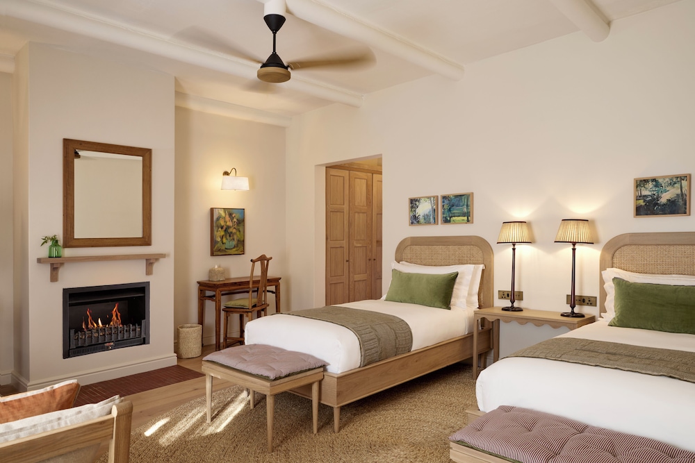 Luxury Garden Twin Room