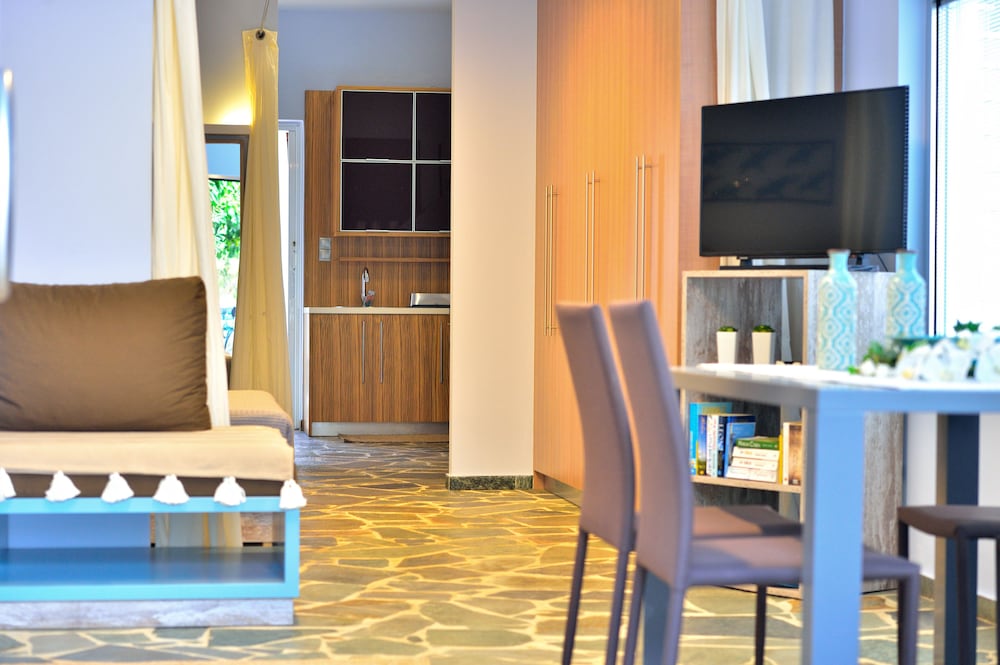 Peli Hotel 42/50