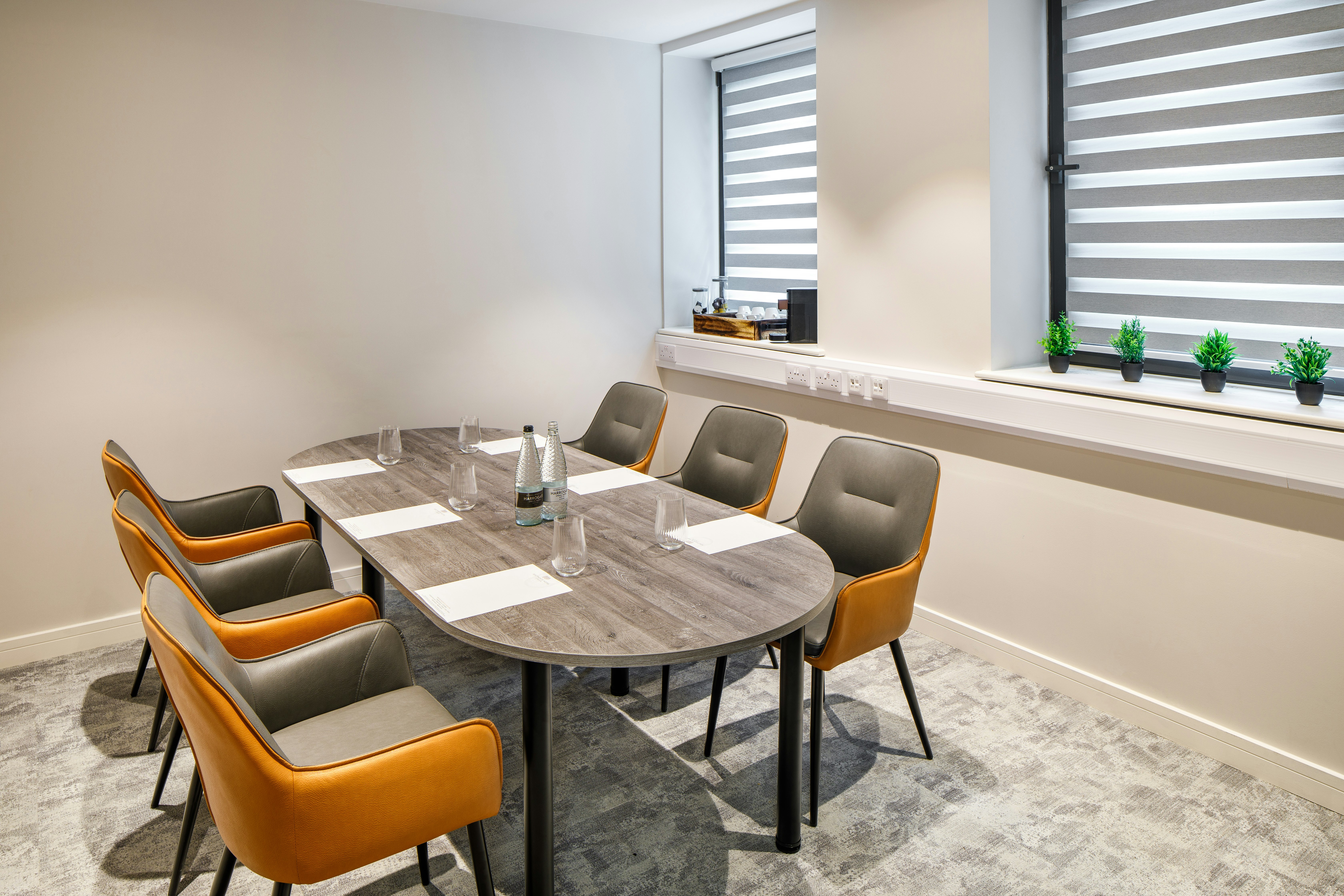 Southgate Hotel London 37/40