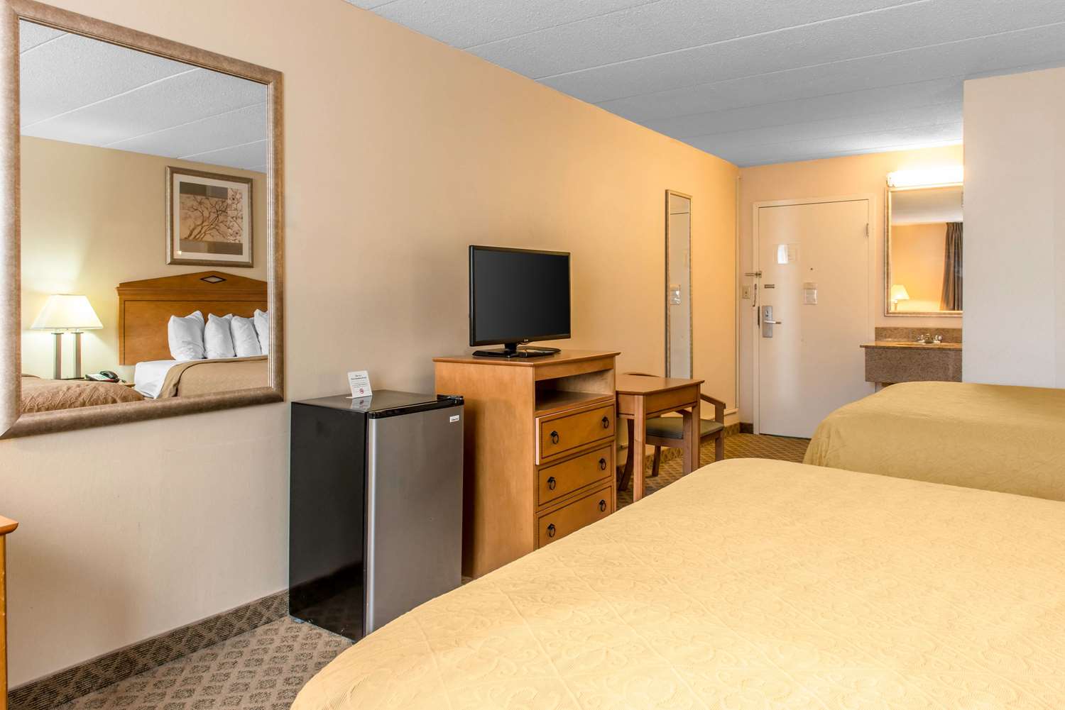 Quality Inn & Suites Fairview - Erie 21/46