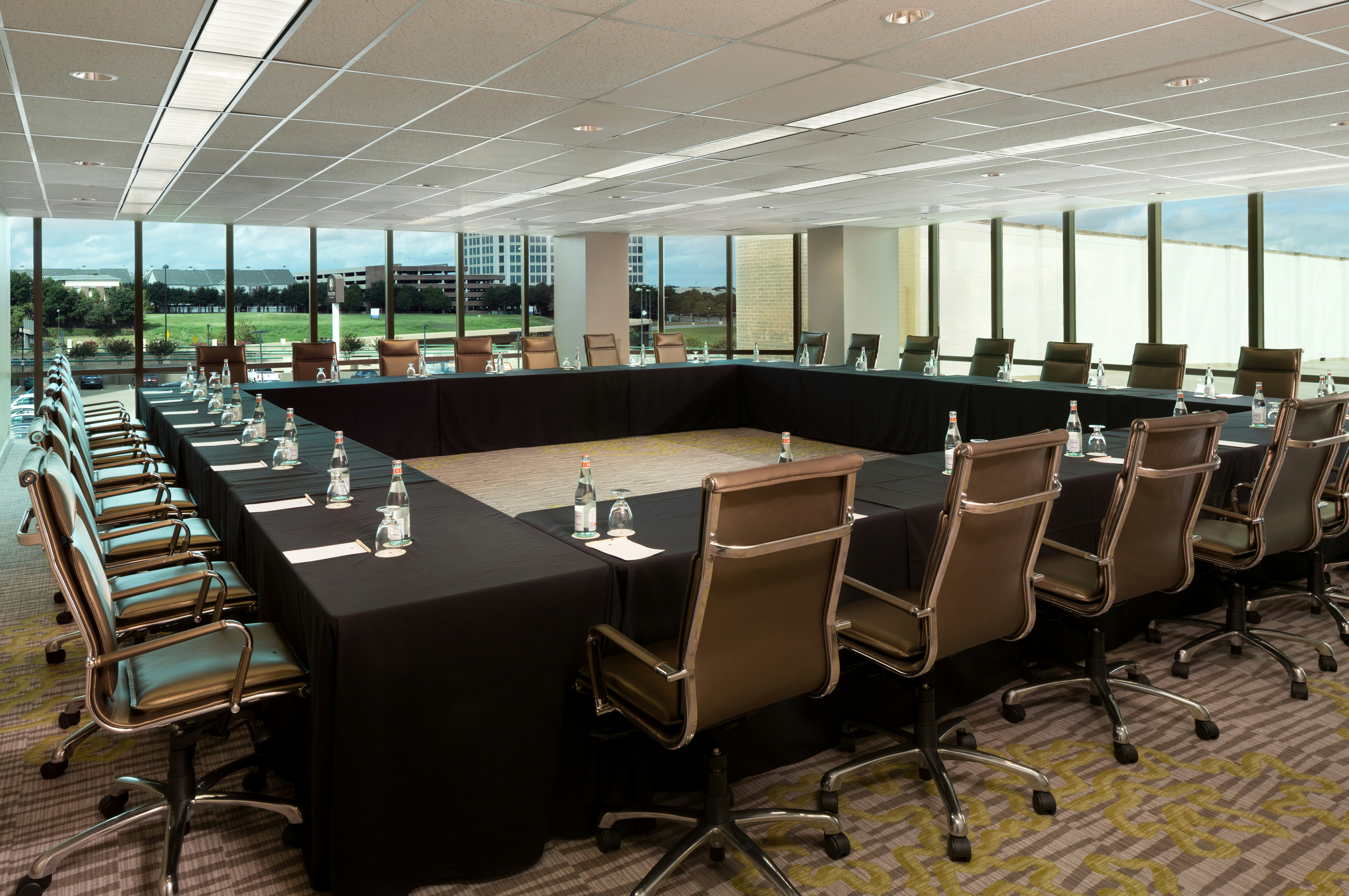 DoubleTree by Hilton Hotel Dallas - Campbell Centre 65/68