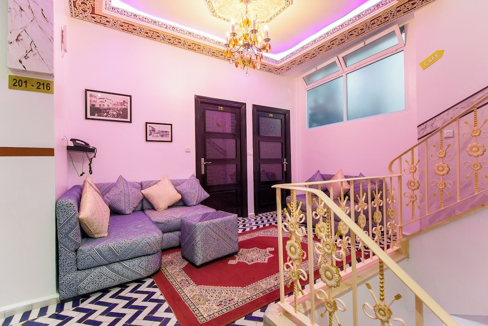 HOTEL MAMORA 49/72