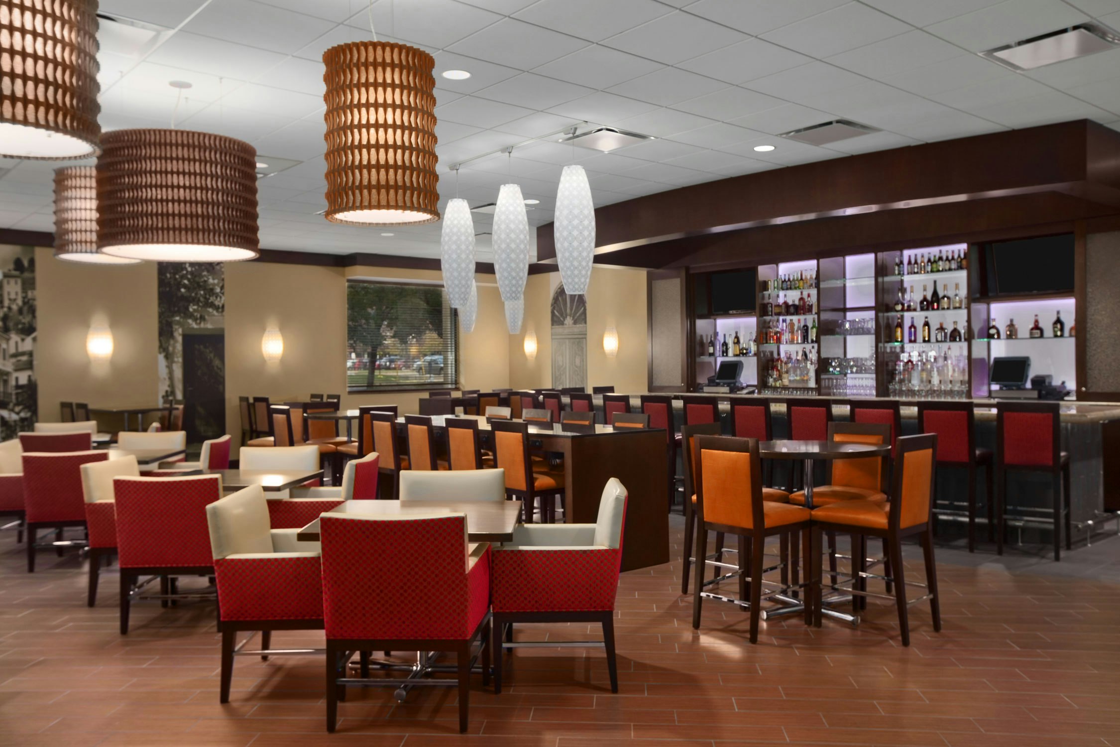Embassy Suites by Hilton Chicago O'Hare Rosemont 43/64