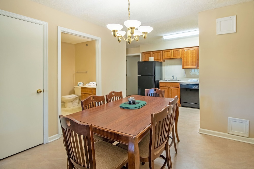 Mountain Villa With Waterpark, Golf, Skiing, Wine Tour Access and More! Massanuttens Shenandoah Vil 34/49