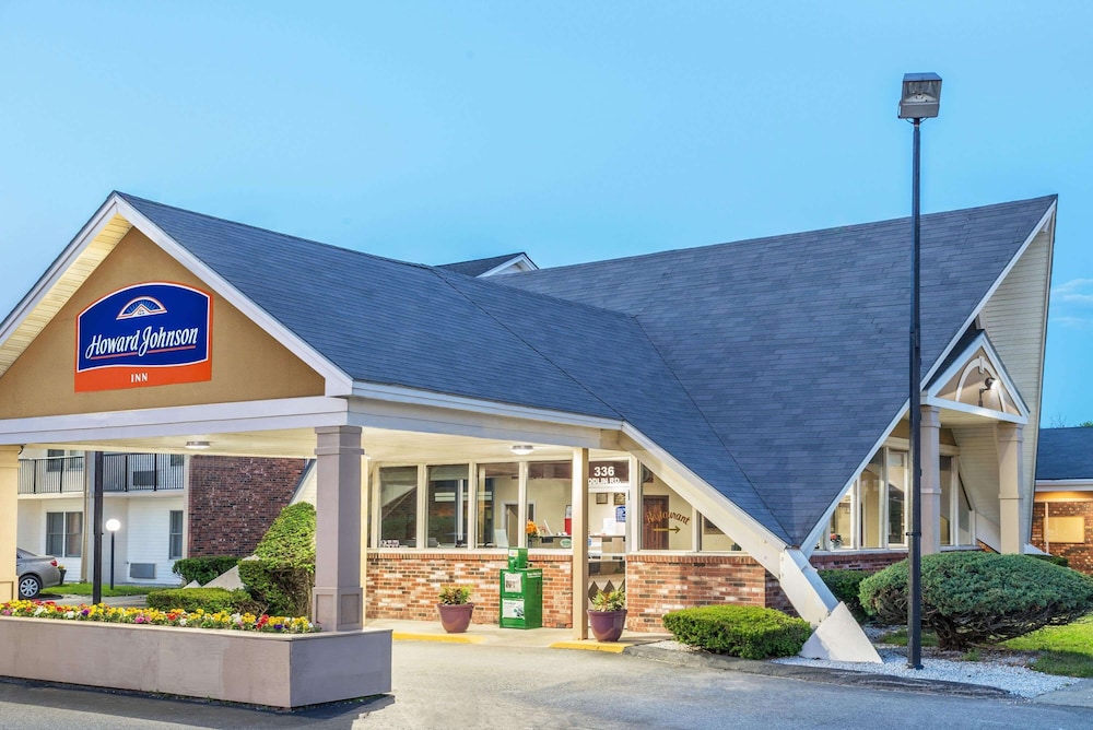 Howard Johnson by Wyndham Bangor 2/34