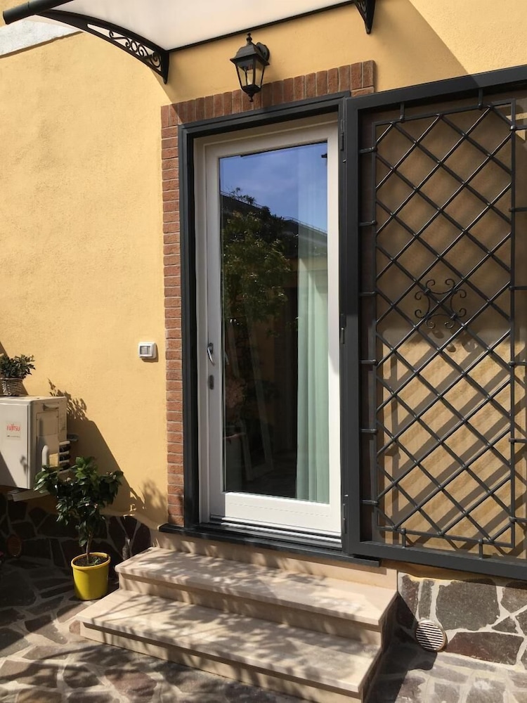 A Casa Di Titty 28/53