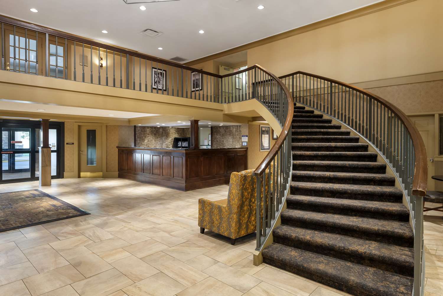 Lobby at Best Western Plus Ramkota Hotel, SIOUX FALLS - SD
