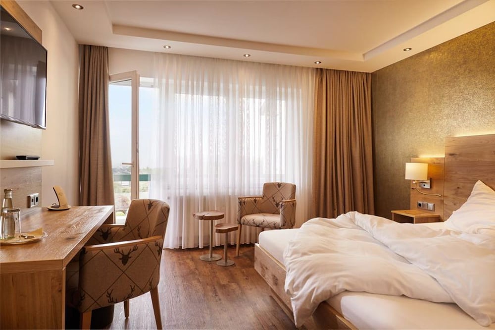 Hotel Derichsweiler Hof 10/43
