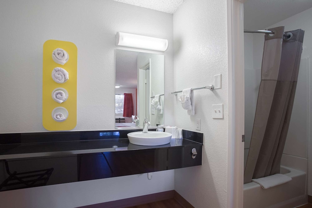 Motel6 Kingman, AZ - Route 66 West 43/43