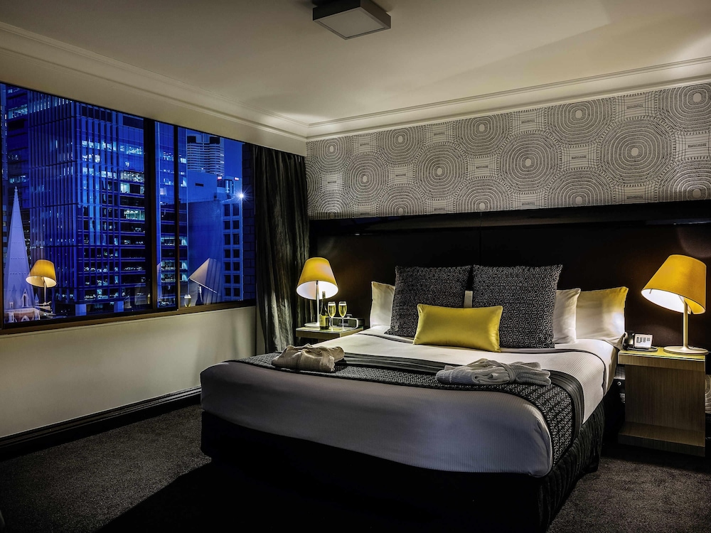 PULLMAN BRISBANE KING GEORGE SQUARE 11/71