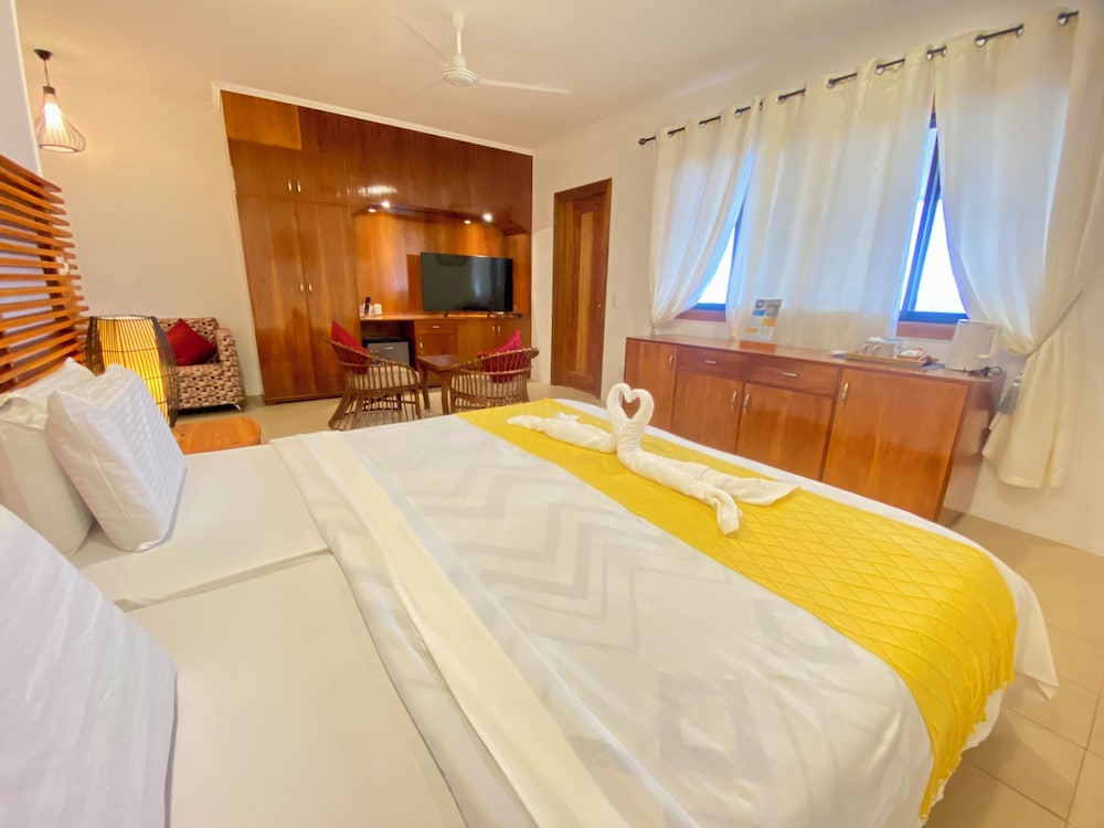 1 BEDROOM, PREMIER, SUITE, OCEAN FRONT