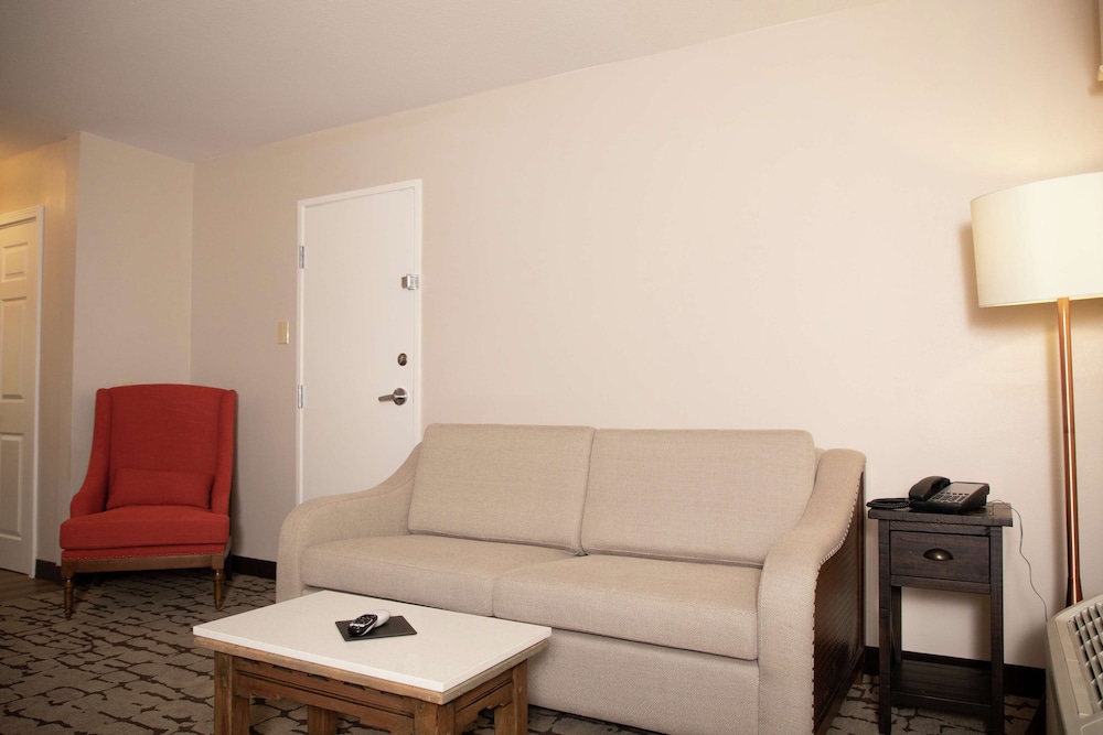 Hotel Don Fernando de Taos, Tapestry Collection by Hilton 52/80