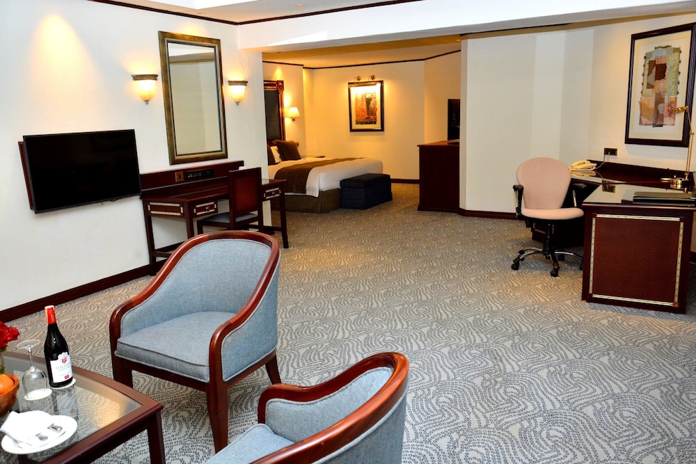 Kampala Serena Hotel 49/60