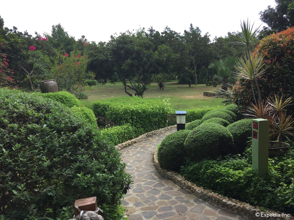Donatela Resort and Sanctuary 46/50