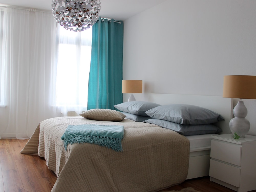 Leon Suite Apartments 15/50