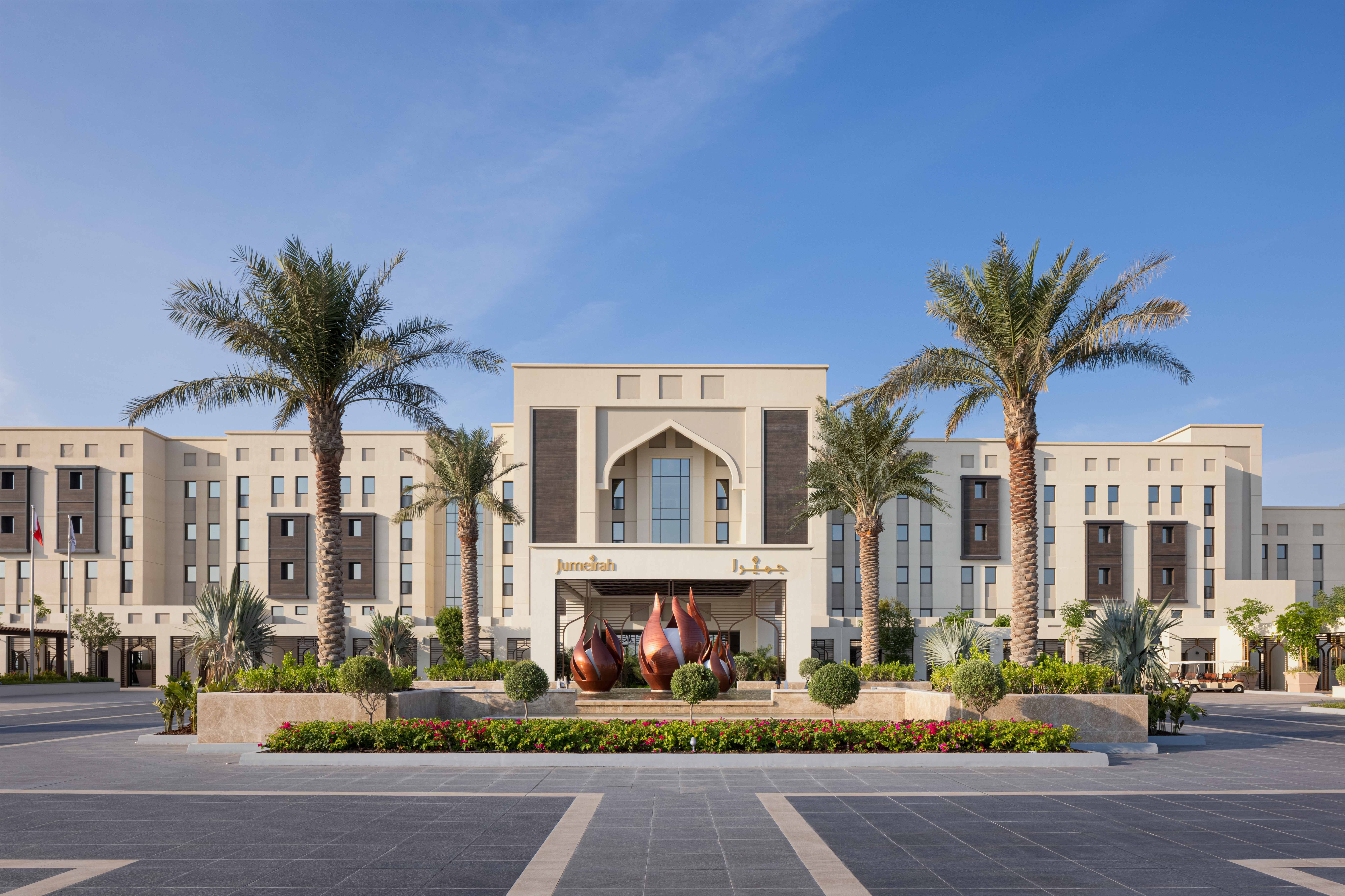 Jumeirah Gulf of Bahrain 24/34