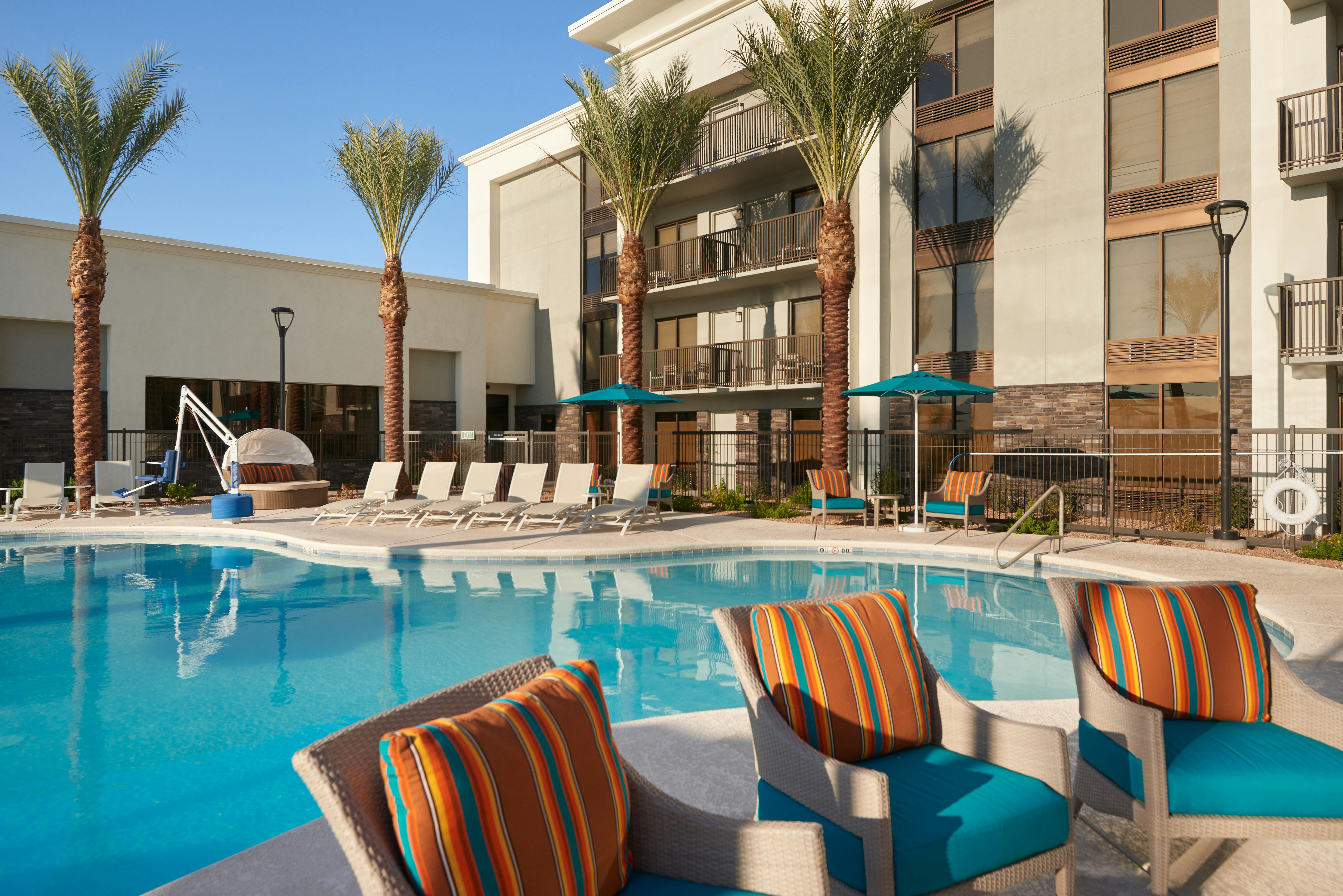 Hampton Inn Lake Havasu 48/49