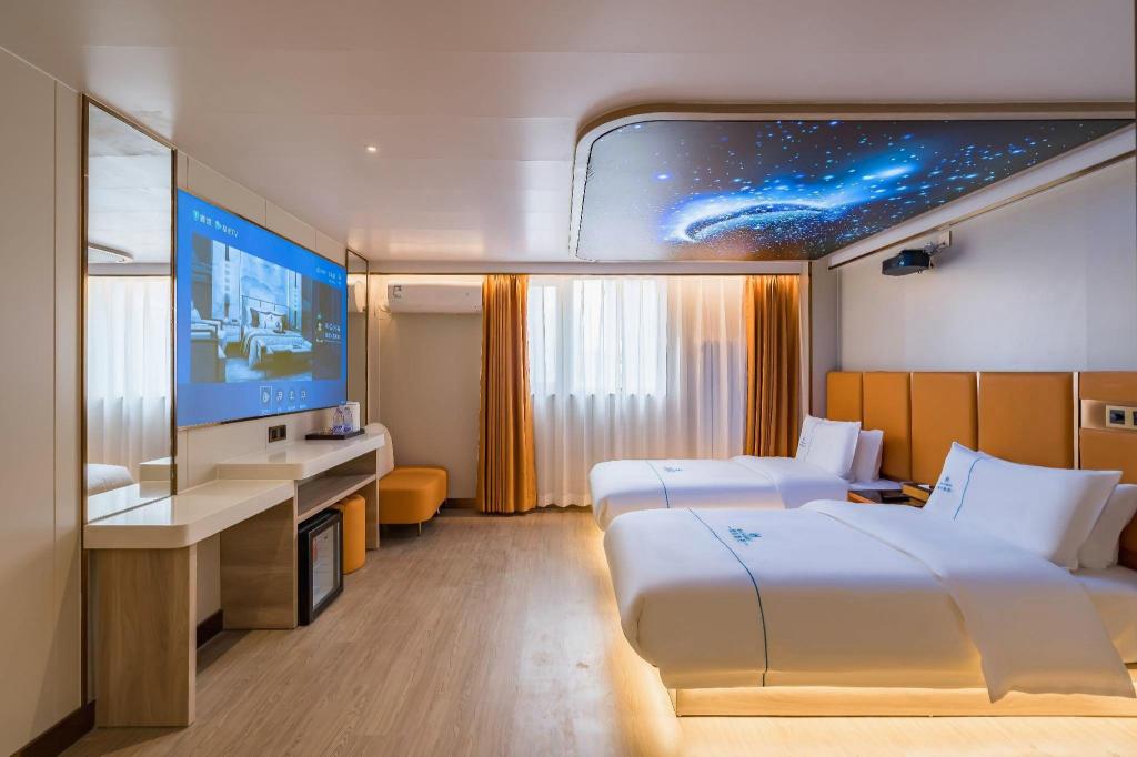 Dequan Luxury Hotel (Chaoyang High speed Railway Station Shilibao Subway Station Branch) 15/50