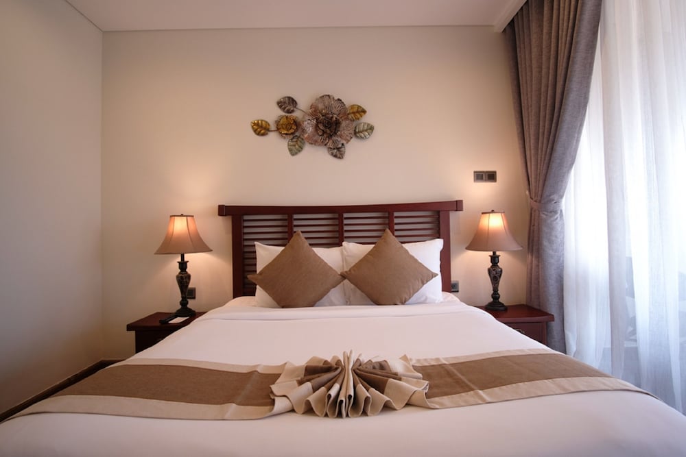 Silk Sense Hoi An River Resort 14/88
