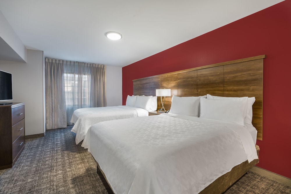 Staybridge Suites Anchorage 24/76