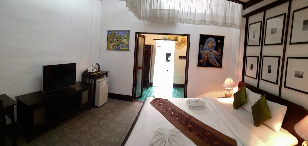 Rainforest, Luxury, Boutique Wing