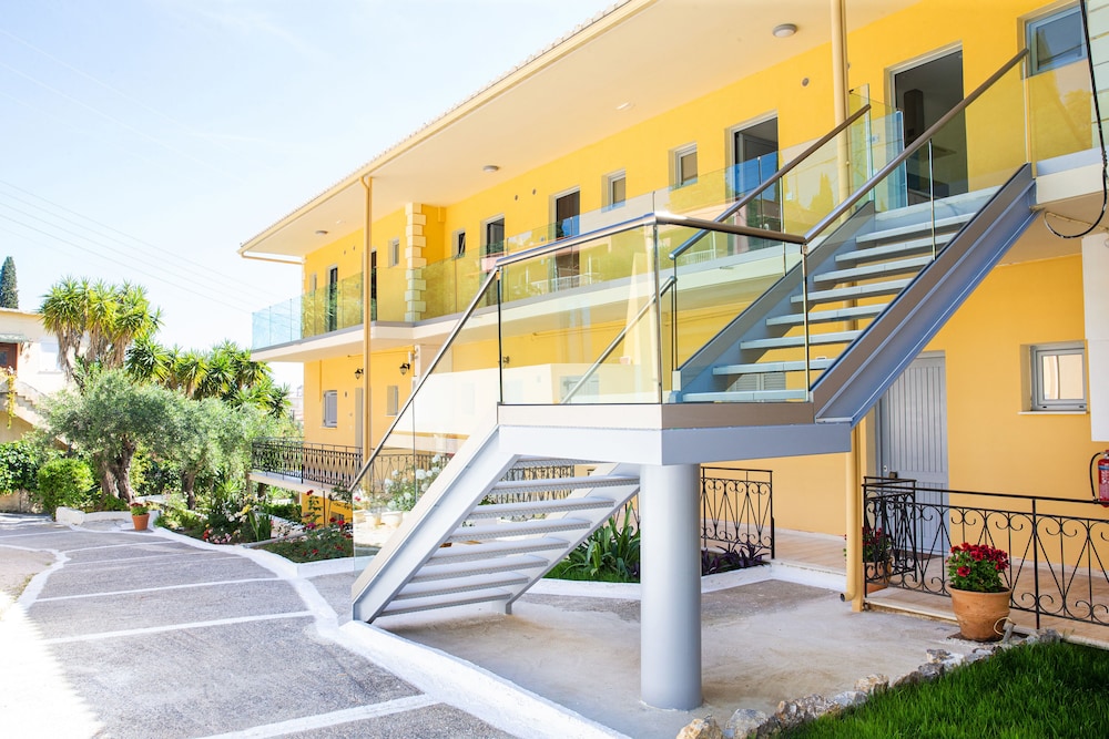 Passas Mare Apartments and Studios 7/50