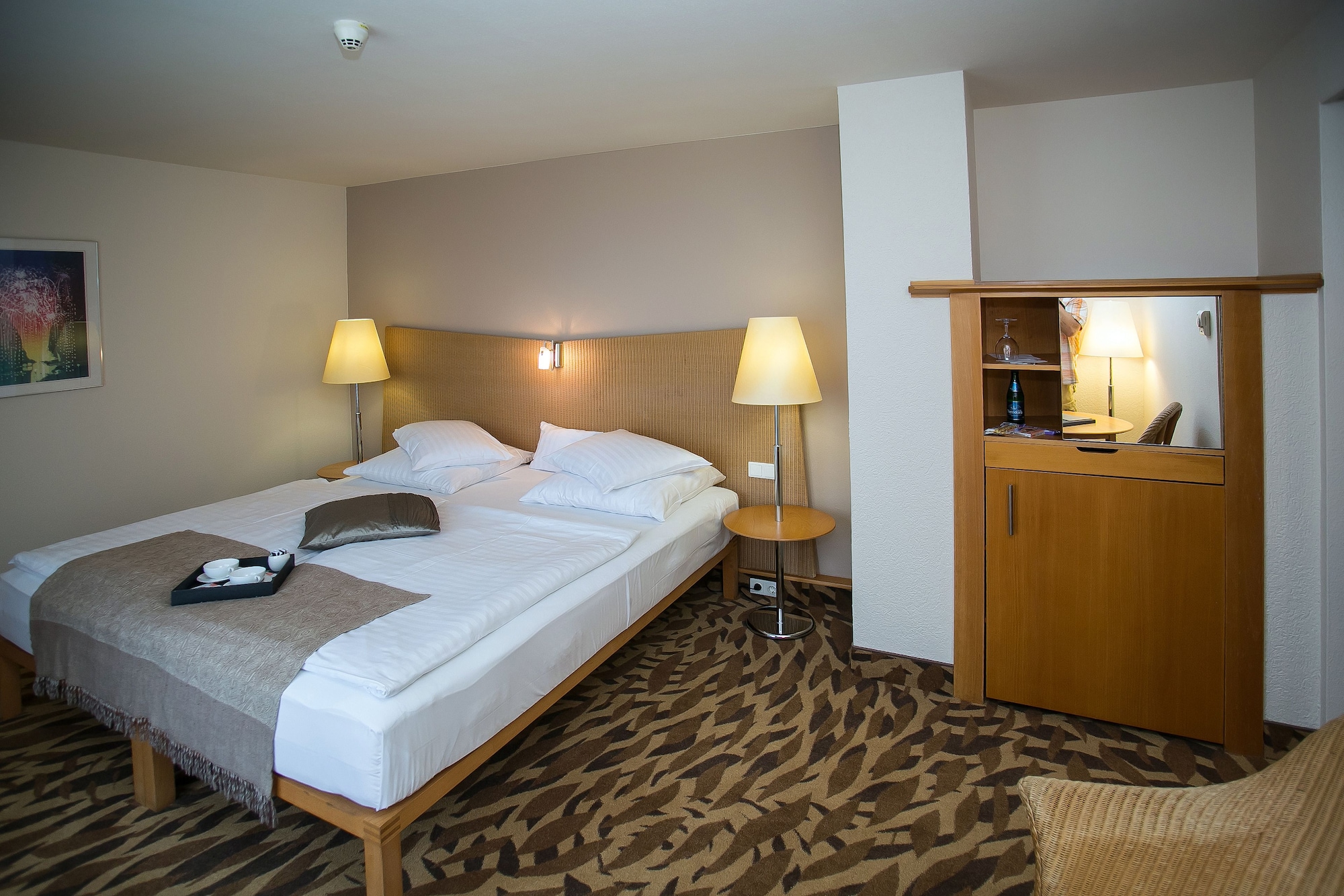 غرفة بانورامية بسرير كينج، Lotus Therme Hotel And Spa Formerly Rogner Hotel Spa Lotus Therme 6/9