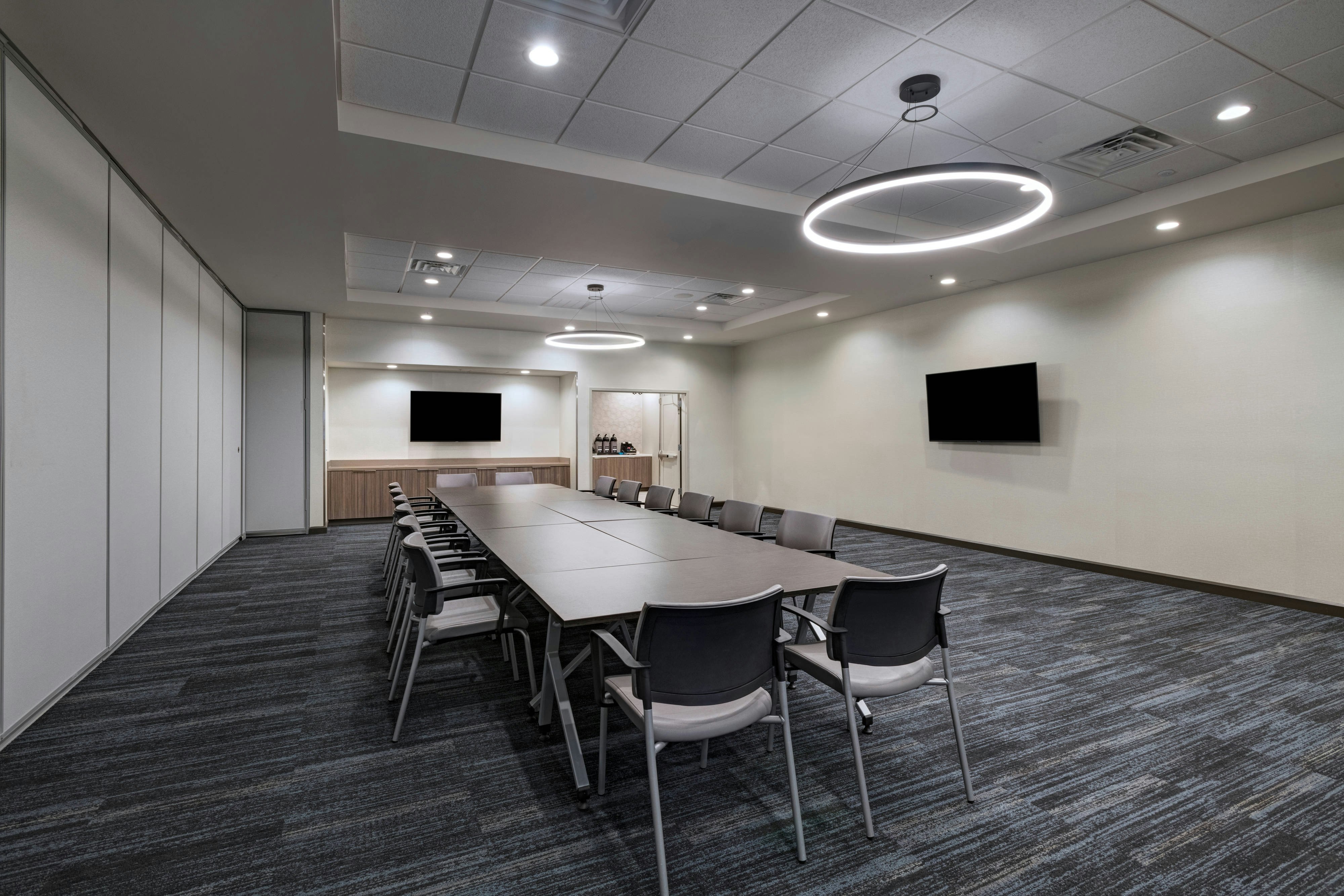 TownePlace Suites by Marriott Dallas DFW Airport North/Irving 42/54
