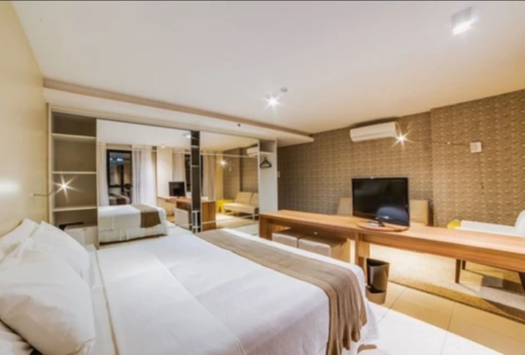 Room, Twin Beds, Partial Sea View