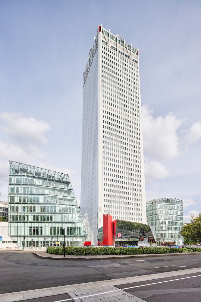 H4 Wyndham Paris Pleyel 5/87