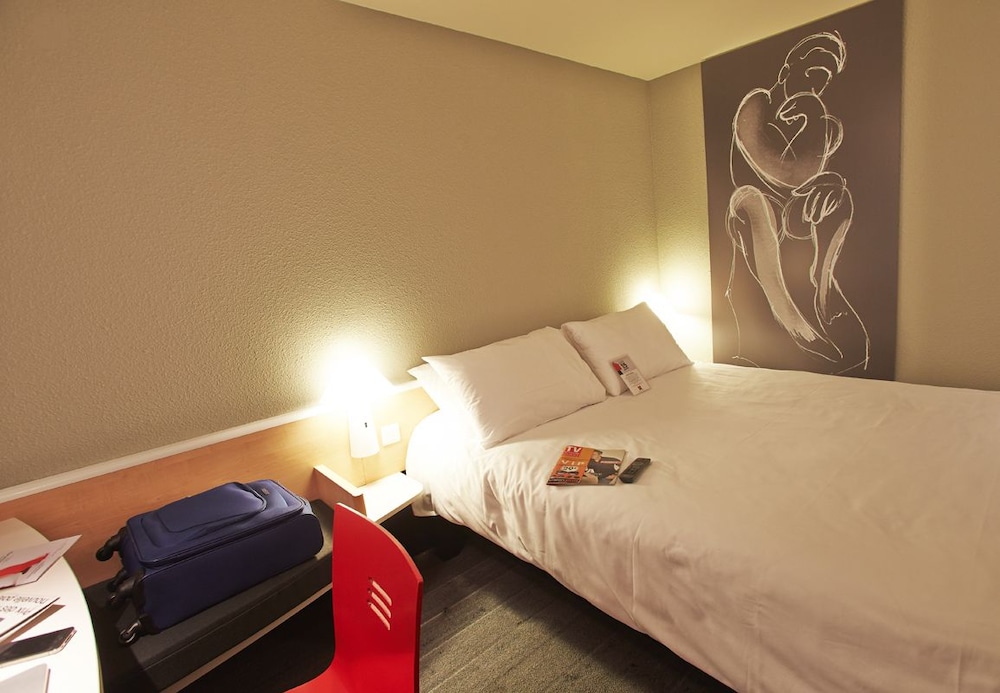 Ibis Auray 16/65