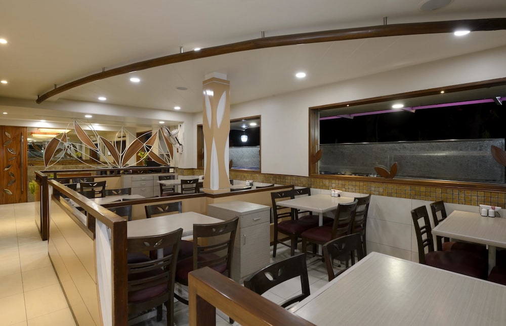 Hotel Rajmahal 13/20