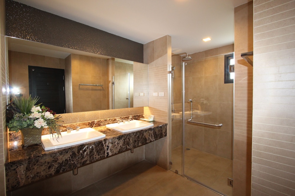 14 Residence 58/61