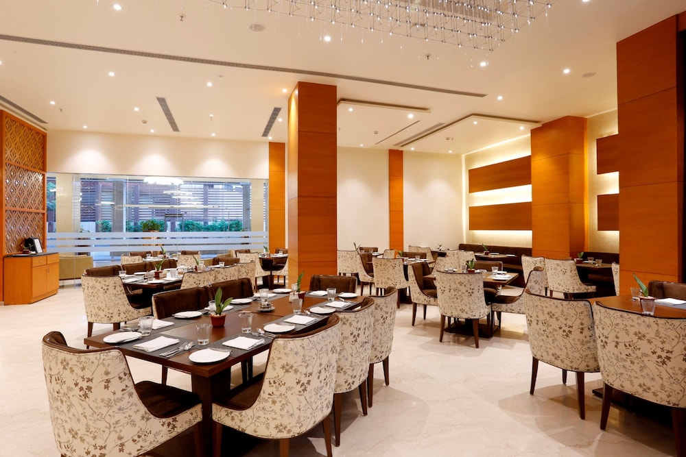 Nataraj Sarovar Portico 28/47