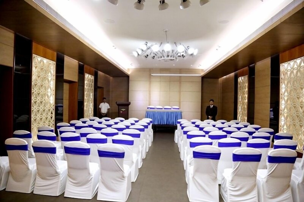 HOTEL SHAKTI CONTINENTAL 19/28