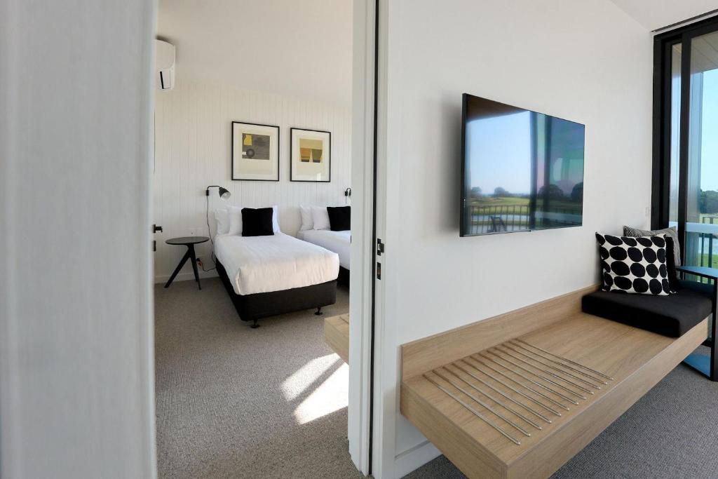 Accommodation at Curlewis 20/39