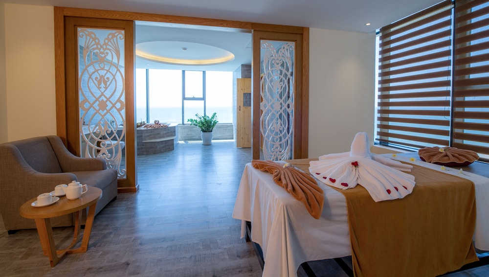 Muong Thanh Luxury Da Nang Hotel 22/50