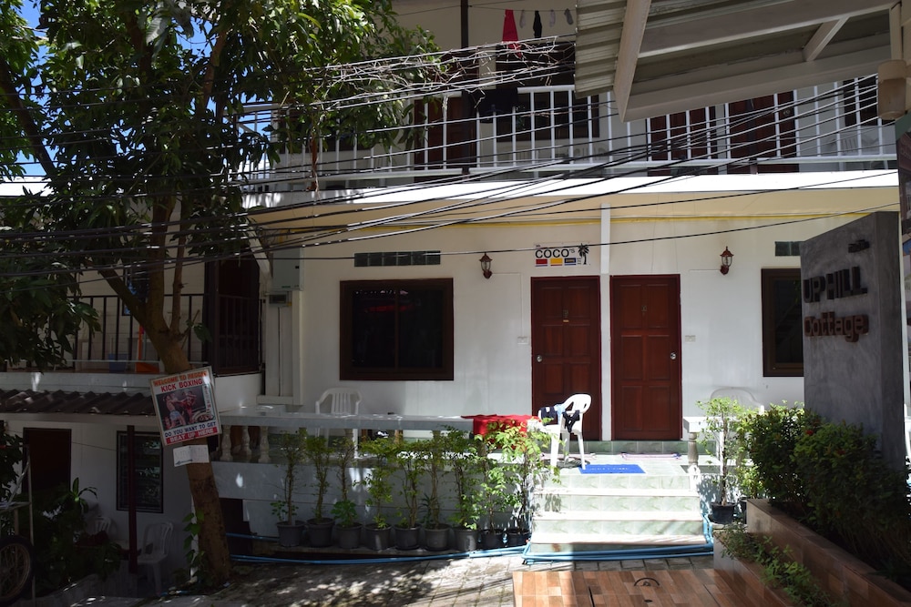 Coco's Guesthouse 3/66
