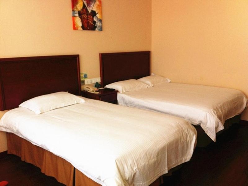 Greentree Inn Shandong Qingdao Jiaozhou Datong Mansion Express Hotel 28/60