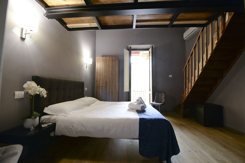 Palazzo Oliveto 29/60