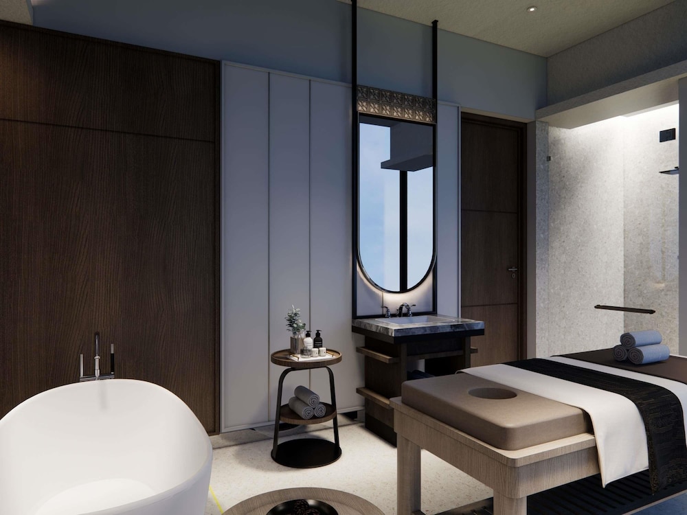 Swissotel Nusantara 65/67