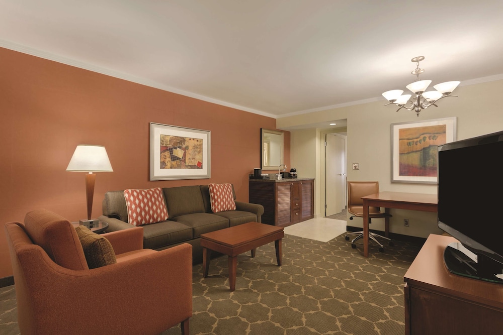 Embassy Suites by Hilton Denver Tech Center 30/64