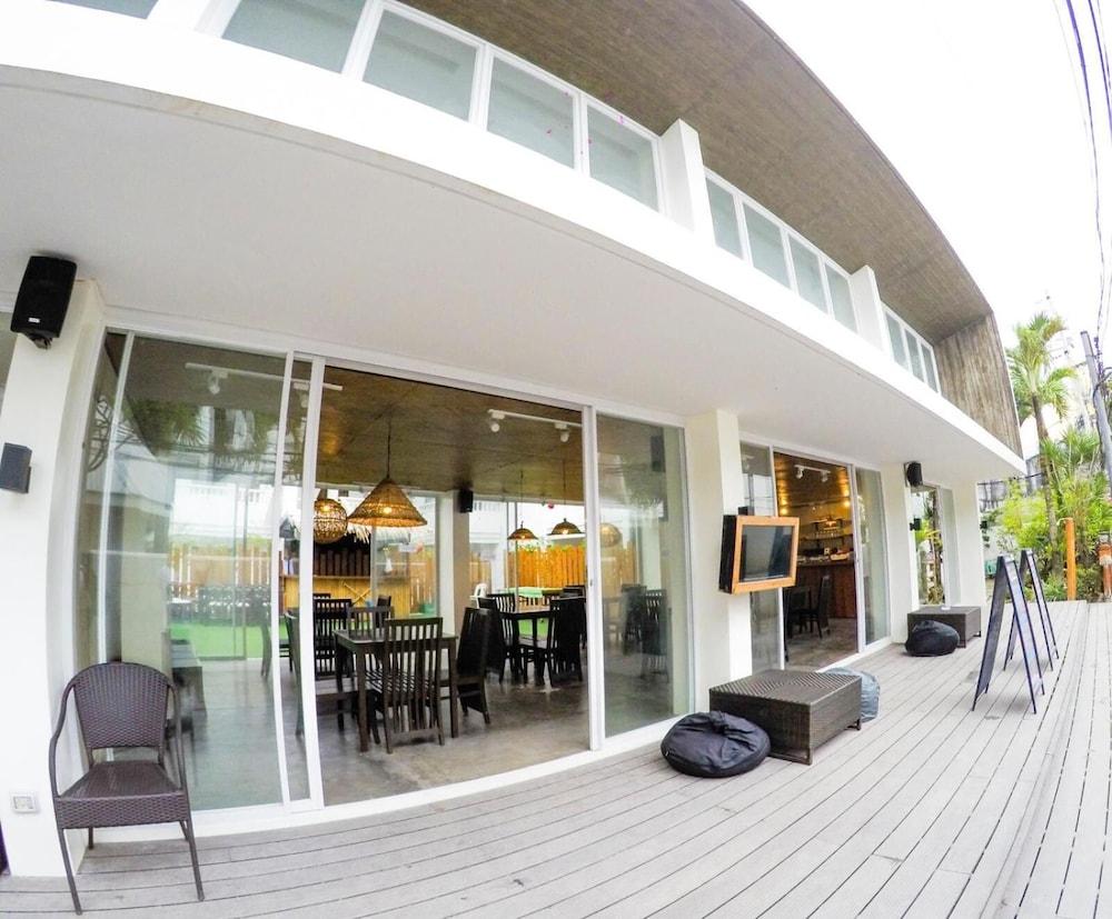 Seabird International Resort photo2