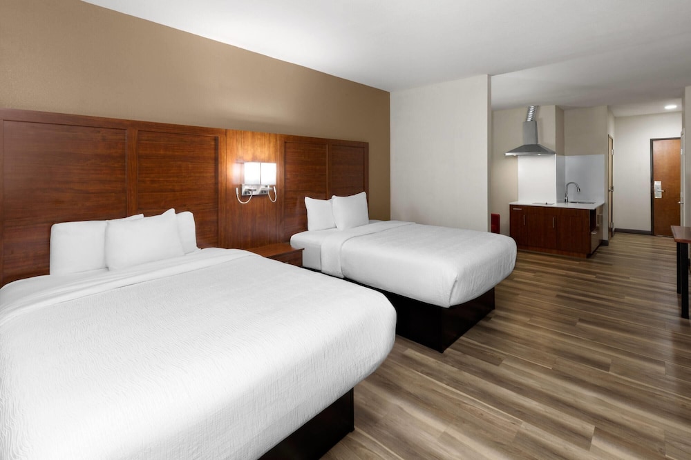 Hawthorn Extended Stay by Wyndham College Station South 12/34